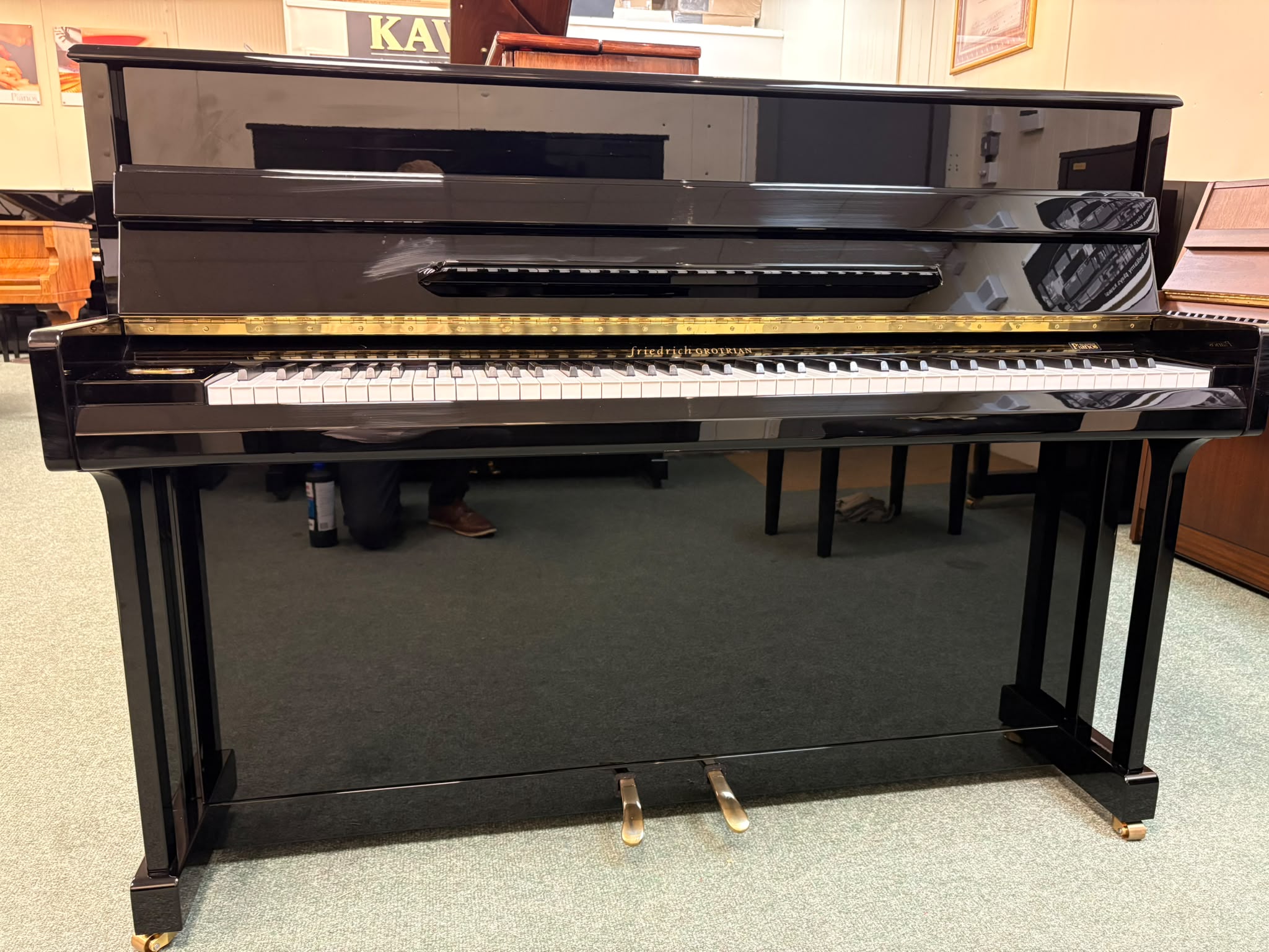 Friedrich Grotrian Used Upright Piano - Image 3